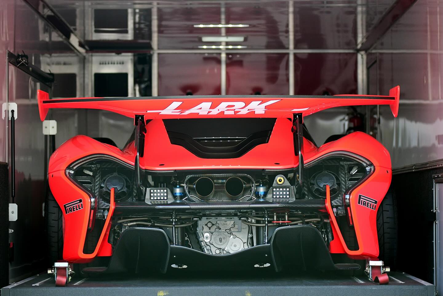 迈凯伦P1 GTR Lark